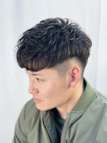 カズミ(KAZMI)&nbsp;アイロンパーマでつくる無造作ショート