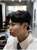 直毛パーマ フェザー センターパート 社会人 ビジネスヘア