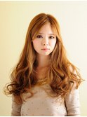 ワイルドアンドガーリーなロングスタイル