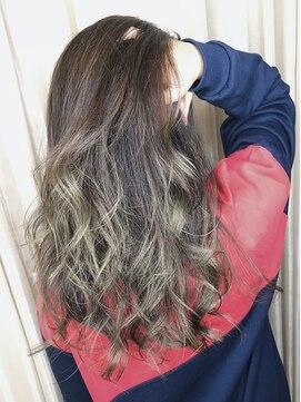 エール(a:le) バレイヤージュ グレー