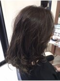 ローキーブルー毛先ハイライトが映える上級カラー☆