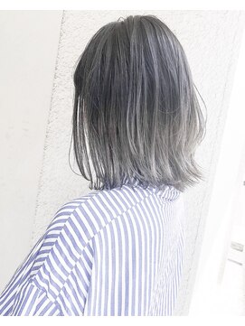 ヘアーアンドアトリエ マール(Hair&Atelier Marl) 【Marl】ホワイトアッシュのグラデーションカラー♪