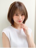 イメチェンラベンダーカラー前髪小顔カット耳かけ丸みショート