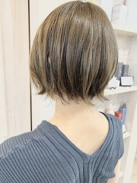 キャアリー(Caary) 福山市人気美容室Caary スッキリ 外ハネミニボブ