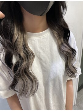 フツーロ 栄(FUTURO) プルエクステ