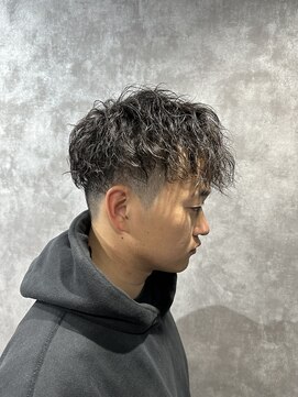 スピン 本八幡(SPIN) スペインカール/スパイキーショート/ブルーブラック/本八幡