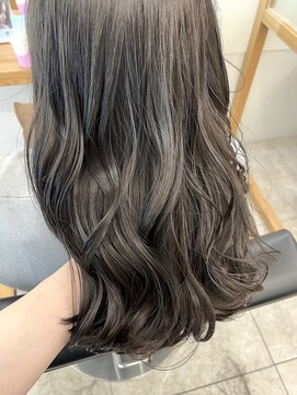  リュクスバトーバイトリコ 船橋南口店(Luxe BATEAU by tricot) オリーブグレージュ