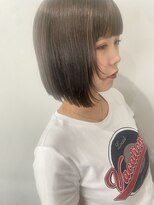 シェリー(Cherie)&nbsp;ぷつんと切りっぱなし×顔周りレイヤー