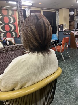 テレビランプ TV LAMP 似合わせミディアムカット