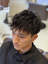 アラカワオム(homme)&nbsp;ツイストスパイラルパーマ/メンズカット/メンズパーマ/20代/30代