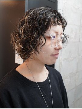 ユウ(Yuu.) ハイライトカラーパーマスタイル