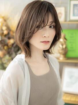 カバーヘア ブリス 北浦和(COVER HAIR bliss) センターパートくせ毛風くびれショートボブA1北浦和20代30代40代