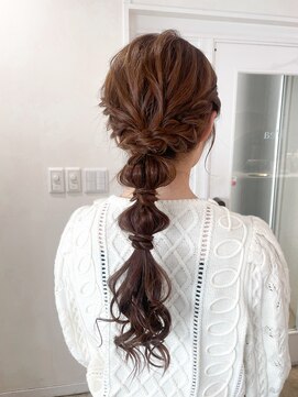 レア 表参道(L'ea) お呼ばれ 二次会 ポニーテール 編みおろし 結婚式 パーティー