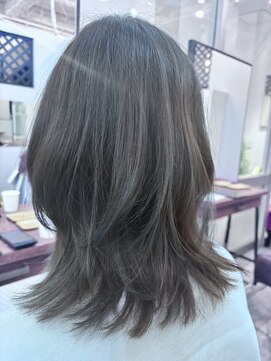 アピューズ ヘアー 梅田(Apiuz Hair) レイヤースタイル