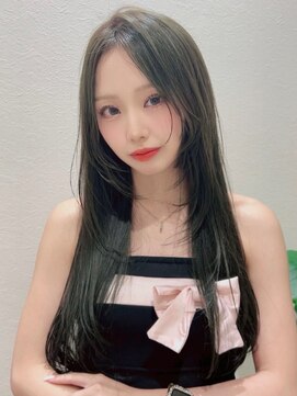 ステラバイケンジ(STELLA by KENJE) 韓国風レイヤーカット艶カラーローズブラウン前髪カット