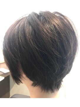 クロムヘアー(CHROME HAIR) ショートボブ