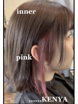 ソーエン バイ ヘッドライト 熊本店(soen by HEADLIGHT) インナーカラーピンク×外ハネミディアム