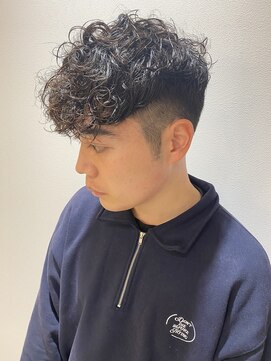 【刈り上げ】スペインカール　スパイラルパーマ　外国人風　平針