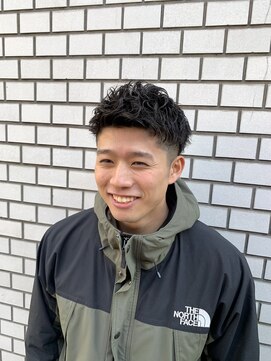 フランクスバーバーザスタンド(Frank’s barber the stand) マッシュパーマツーブロックフェードビジネスショートF