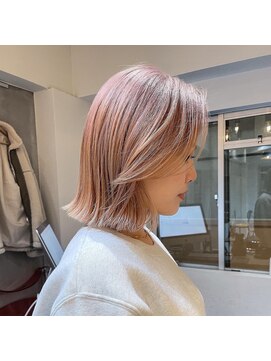 サヴィー(suvvy) ホワイトピンクベージュ