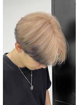 アフューズバイストゥー(Vfuse by StueW) ベージュ×毛先ブラック