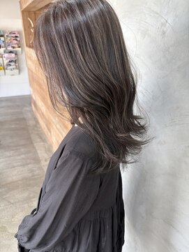 ルームスヘアー(Rooms Hair) 白髪ぼかしハイライト