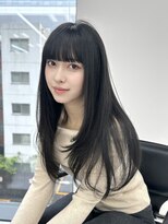 ユーフォリア 渋谷グランデ(Euphoria SHIBUYA GRANDE) 顔まわりカット ブルーブラック 暗めカラー