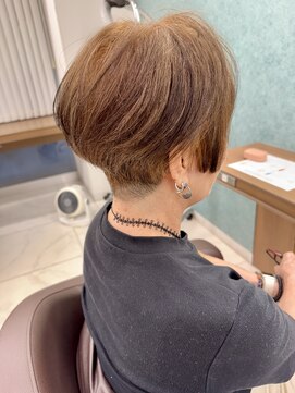 アッシュ 下北沢店(Ash) 刈り上げショートボブ