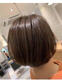 ショートボブ