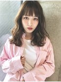 すき間バング×ゆるウェーブ