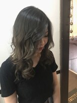 アゴーグ(agog) 【外国人風】ダークグラデーション×オリーブ