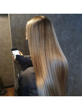 バクラ(BAKLA) 【高田馬場 BAKLA 】ブロンドシルクバレイヤージュ