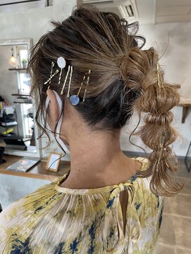 ビスクヘアデザイン(bisq hair design) onion pony arrange