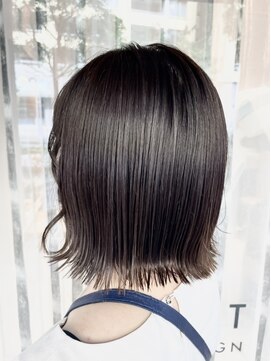 トリート 海浜幕張店(TREAT) 切りっぱなしボブ×ダークグレージュ_海浜幕張