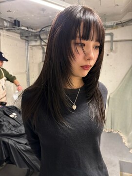 ノラ シブヤ(NORA) ウルフカット　レイヤーカット　シャギーレイヤー　ロングウルフ