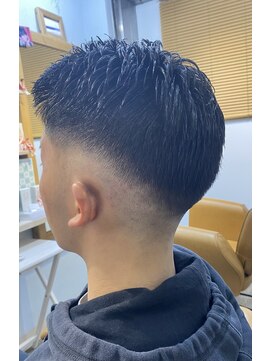 ヘアーアンドリラクゼーション ナスカ(Hair&Relaxation NazcA) 七三分けスキンフェード