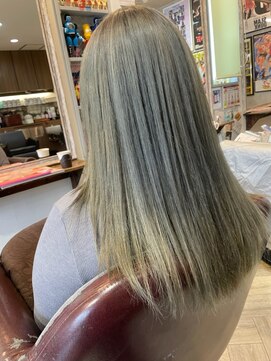 ヘア メイク ココ(hair make coco) ブリーチ×カーキグレージュ