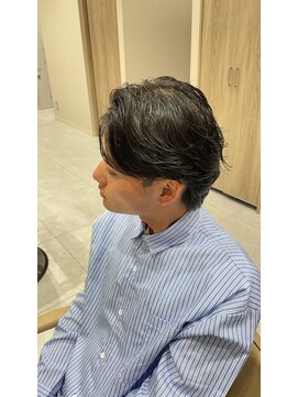 アッドバイケンジ(Add.. by KENJE) 最新トレンドフェザーパーマ　【戸塚/戸塚駅】