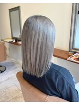 リコ バイ ポノ(Lico by PONO)&nbsp;『moe』2ブリーチ必須♪ホワイトグレー☆