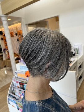 カペリ デ アーテ(Capelli di arte) ショートボブ/ショートカット