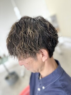 ＊刈り上げショート×波巻きパーマ＊