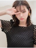 鎖骨レングスのエアリーミディー