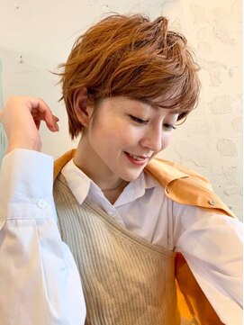 エム(EM) ニュアンスパーマ/くびれショート