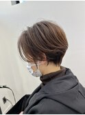 白髪ぼかし丸みショート