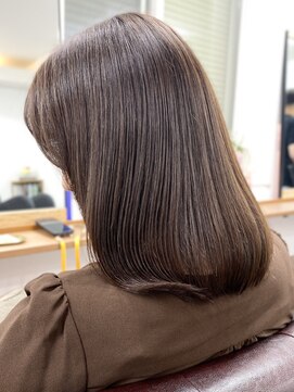 ランプ(Lamp) バレイヤージュ髪質改善レイヤー透明感白髪染めグレージュ中野