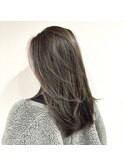 ロングレイヤー×白髪ぼかしハイライト