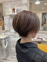 フゥカ 売市店(fuka)&nbsp;丸み補正ショート×ハイライト×パールアッシュカラー　八戸