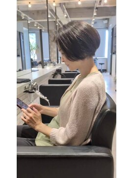 ハンサムショート/センターパート