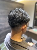 MEN’S HAIR/サーフカール/刈り上げセンターパート/瀬田