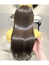 触れたくなる、自然な美髪ストレート【美髪ストレート】